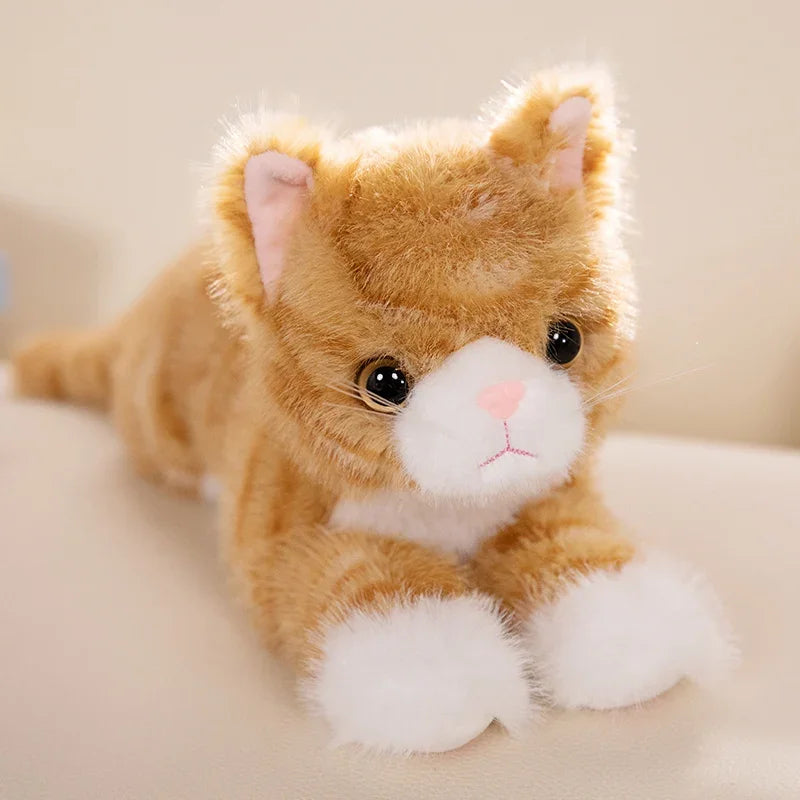 Grande peluche de chat roux réaliste