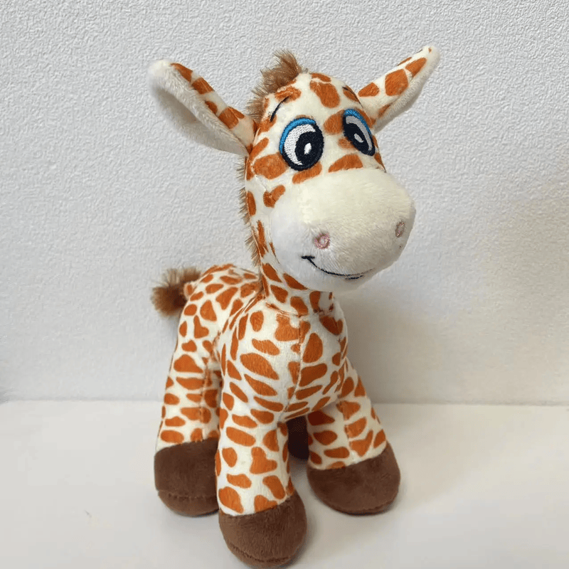 Peluche girafe mignonne debout 