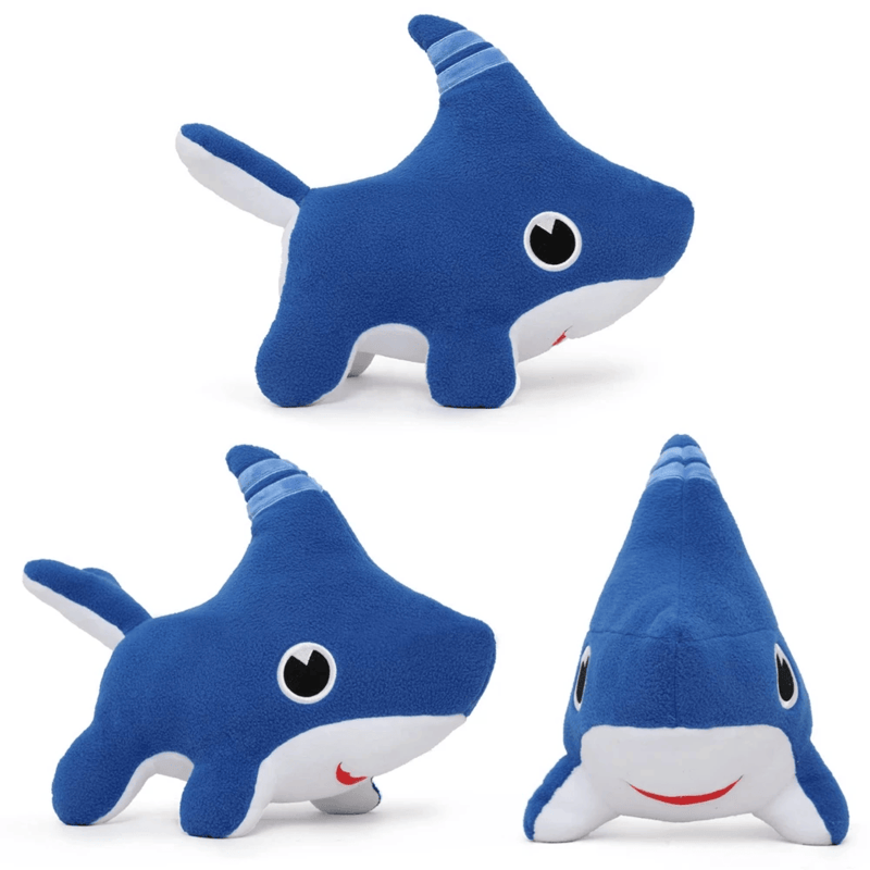 Peluche requin chien sur fond blanc avec différentes positions
