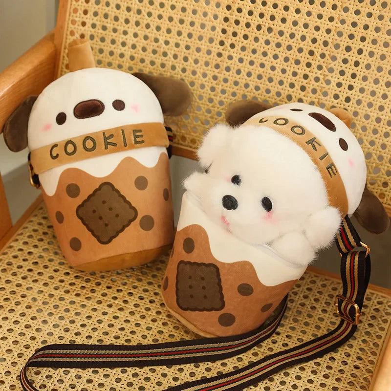 Deux sacs peluches chiens Cookie sur un fauteuil